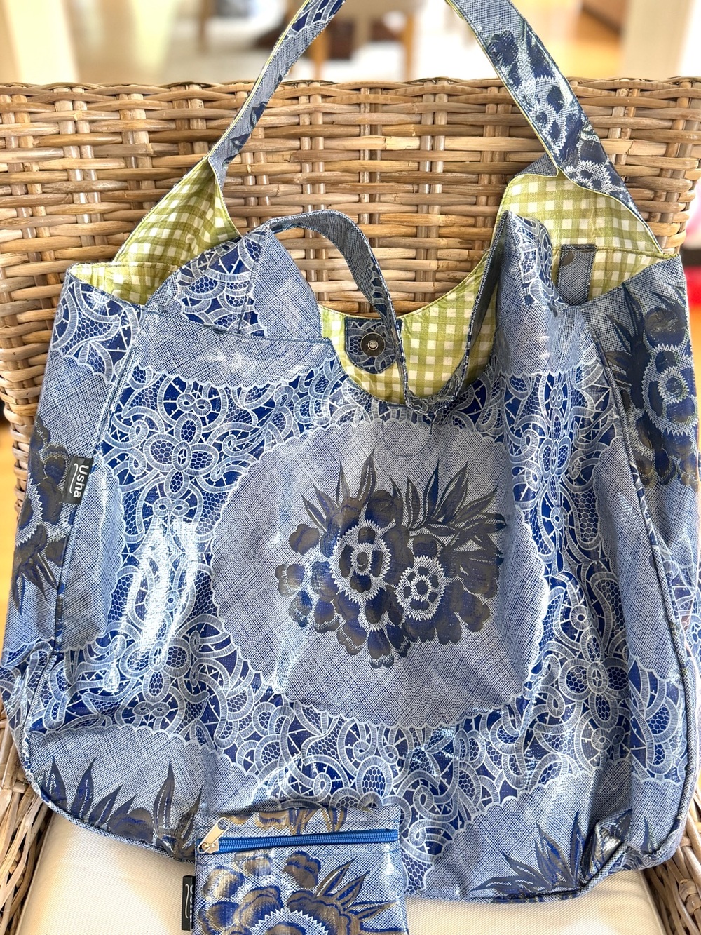 Like new: Usha Blue Floral Pattern Tote Bag w/ change purse. Gingham Lining